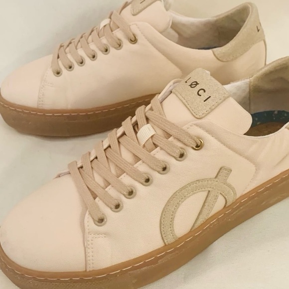 LØCI Origin Sneakers - Picture 7 of 8